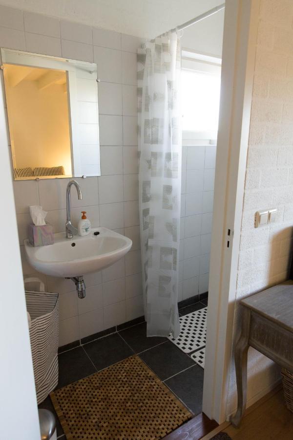 Bed and Breakfast Beej Potters Weert Esterno foto